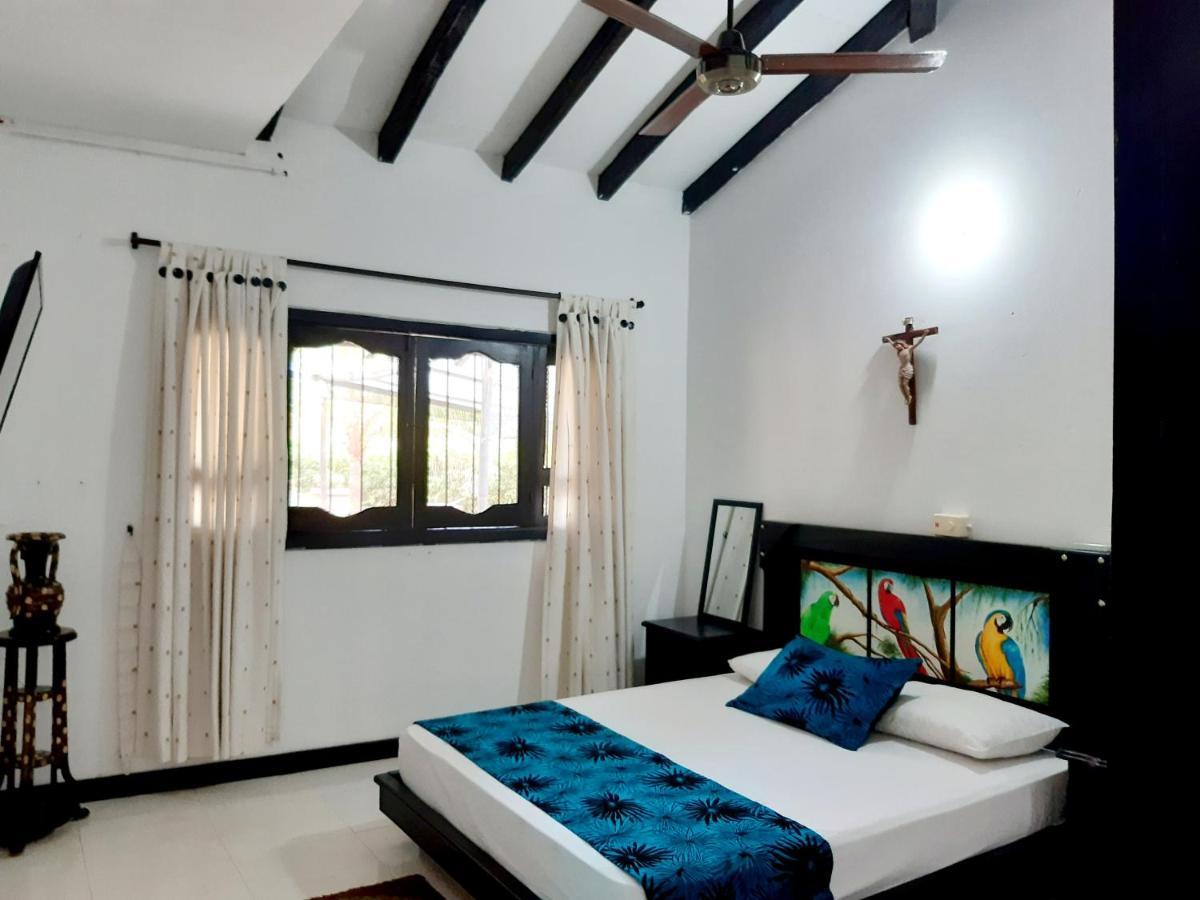 Casa Campo Emaus Caucasia Exterior photo