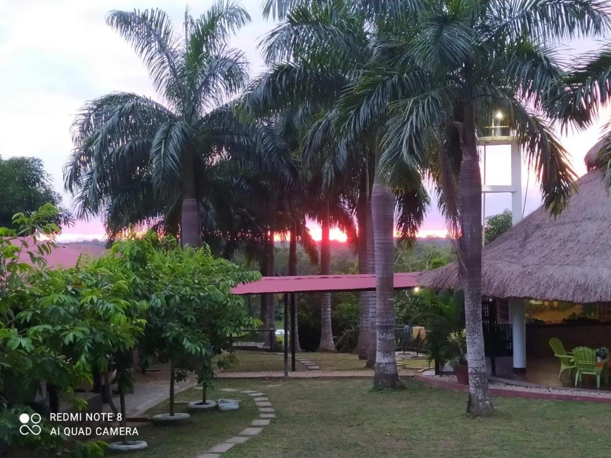 Casa Campo Emaus Caucasia Exterior photo